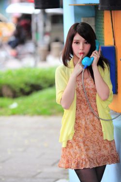 商务旅行戴绿女老板05
